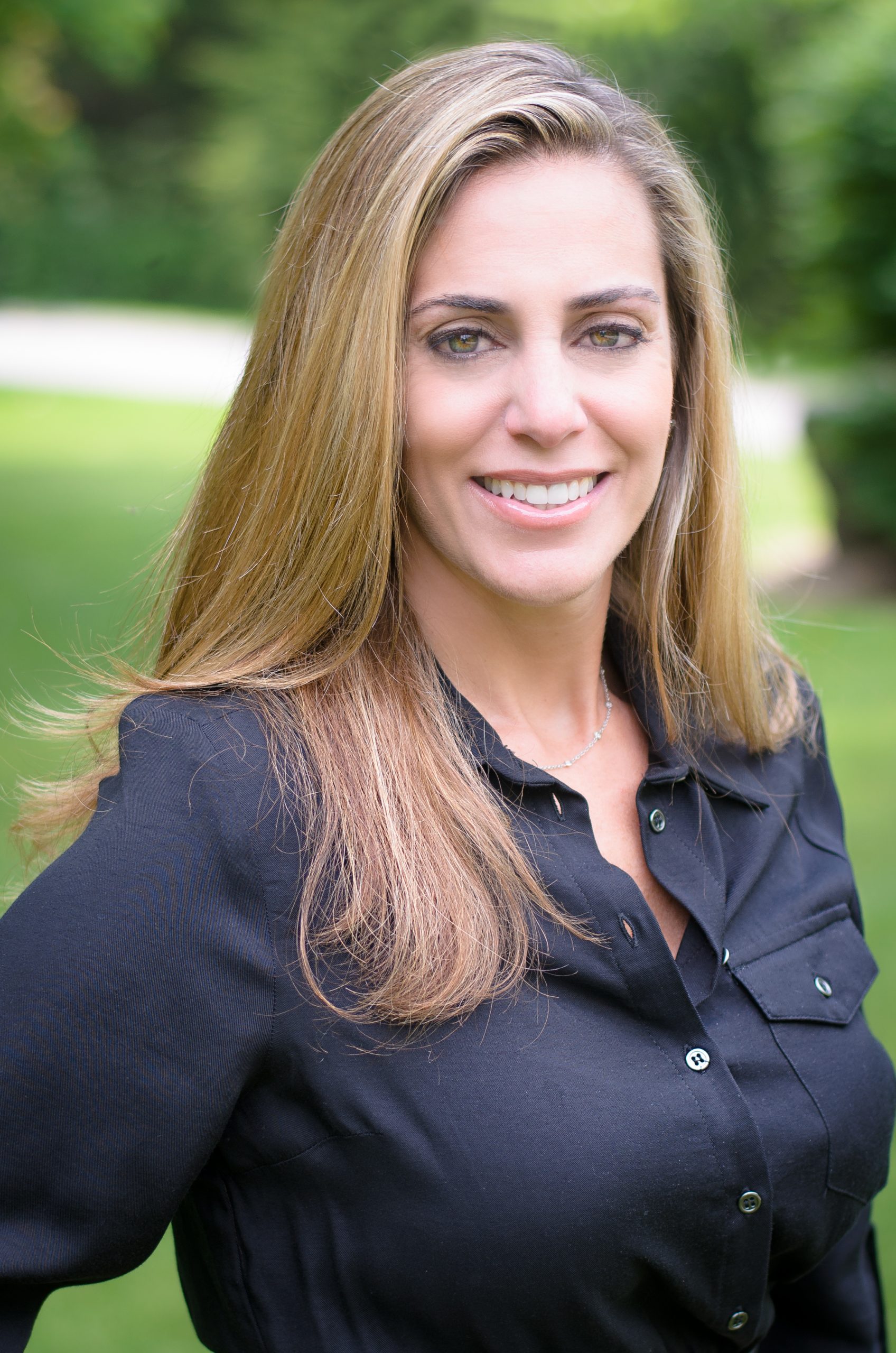 Jonna Dibble, AGENT